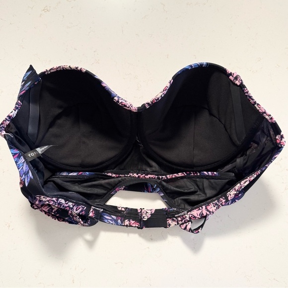 Torrid Black & Multi Color Pineapple Bikini Top Size 4 R 4X - Picture 4 of 6
